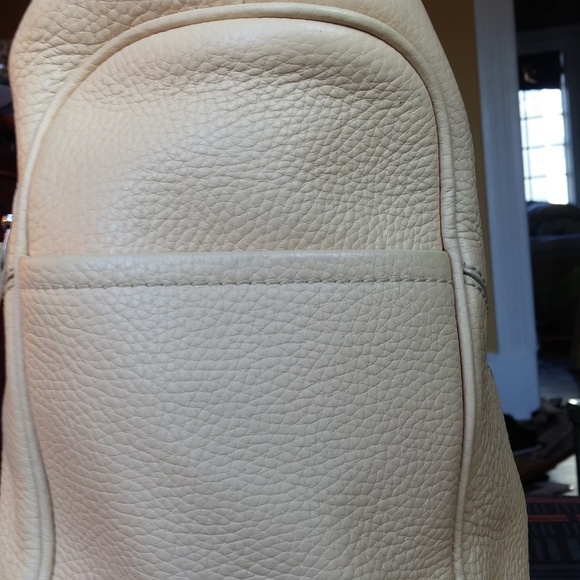 Tod's Miky Butter Pebbled Leather Hobo Bag - Picture 4 of 9